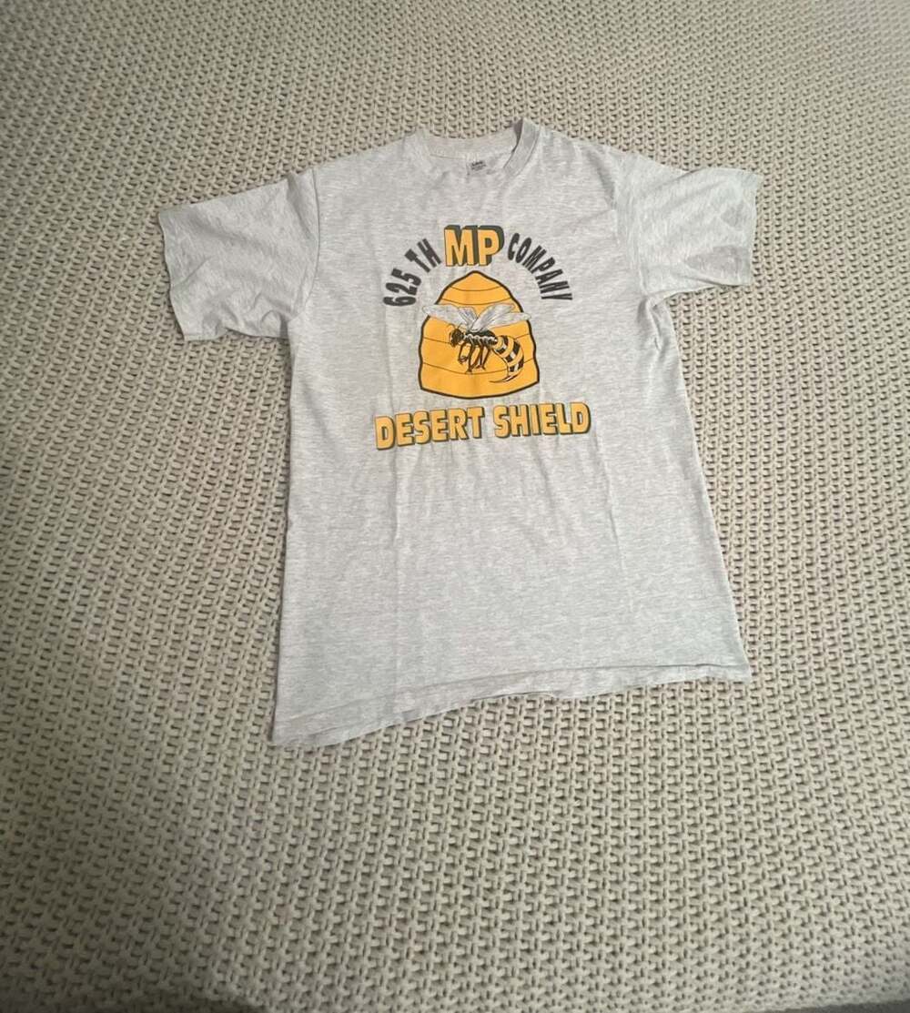 Vintage 90s Lee 625th MP Company Desert Shield T-Shirt Size L